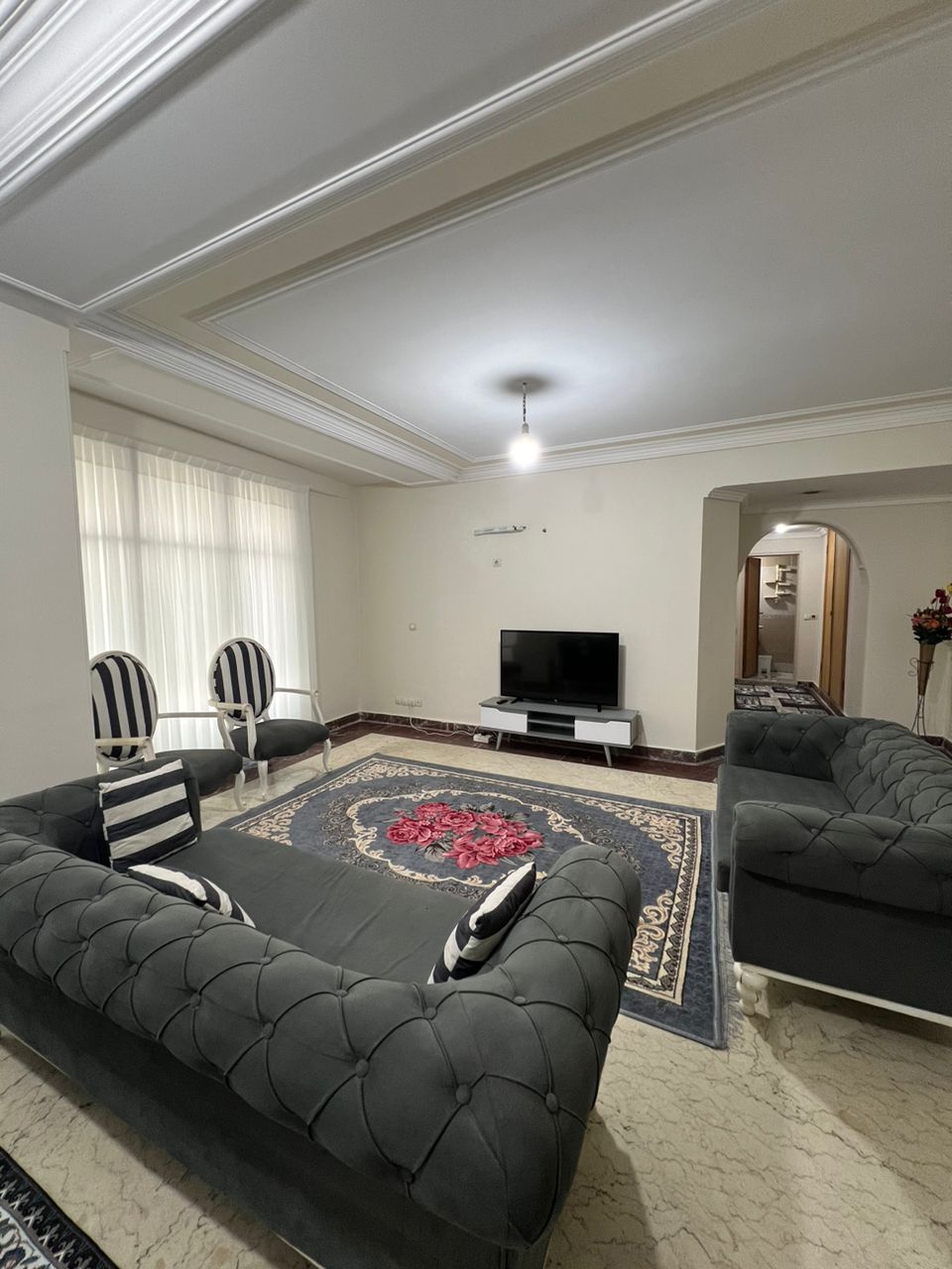 اجاره روزانه آپارتمان دو خواب بهارنارنج 5 - بندر عباس