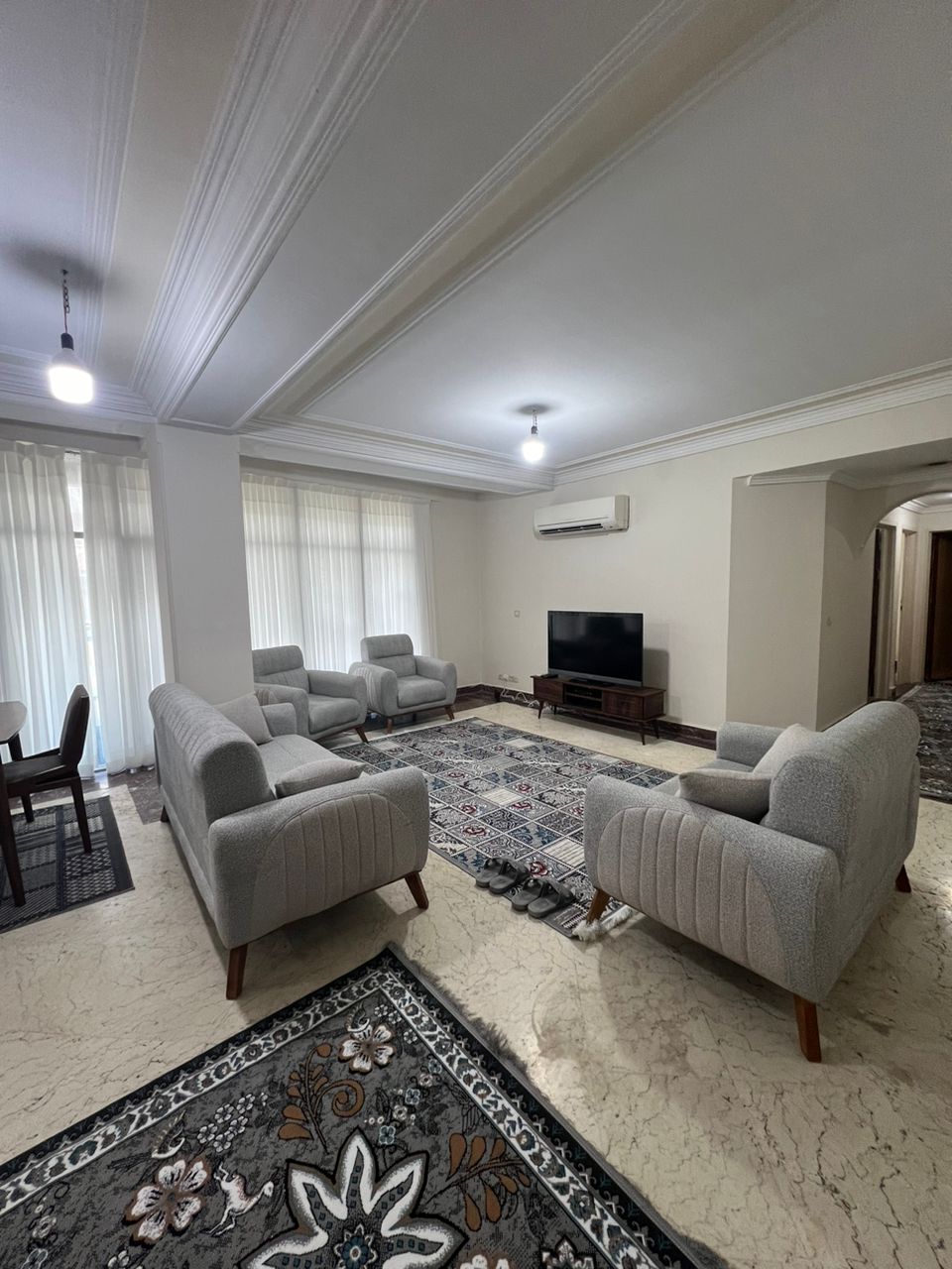 اجاره روزانه آپارتمان دو خواب بهار نارنح 8 - بندر عباس