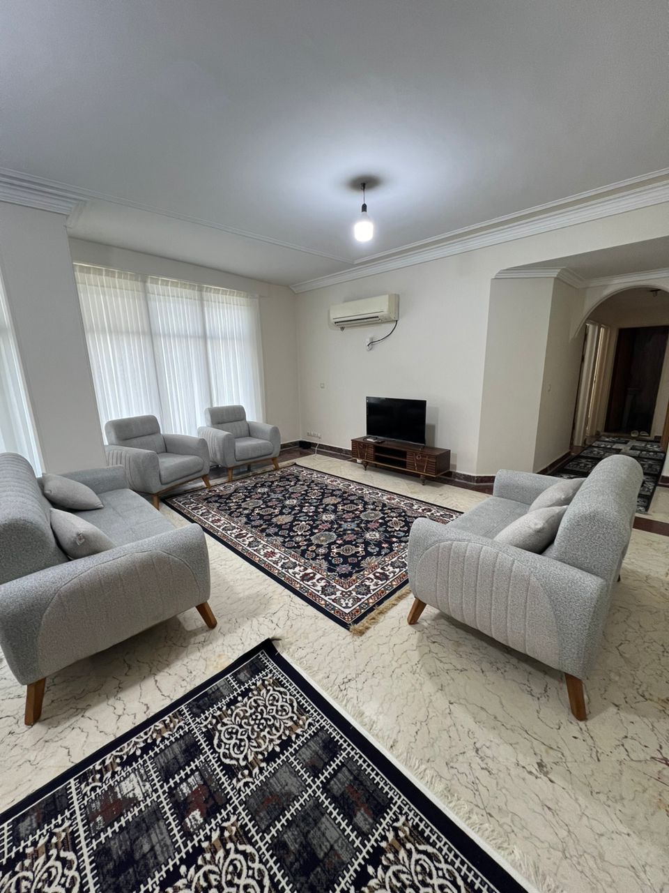 اجاره روزانه آپارتمان دو خواب بهارنارنج 11 - بندر عباس