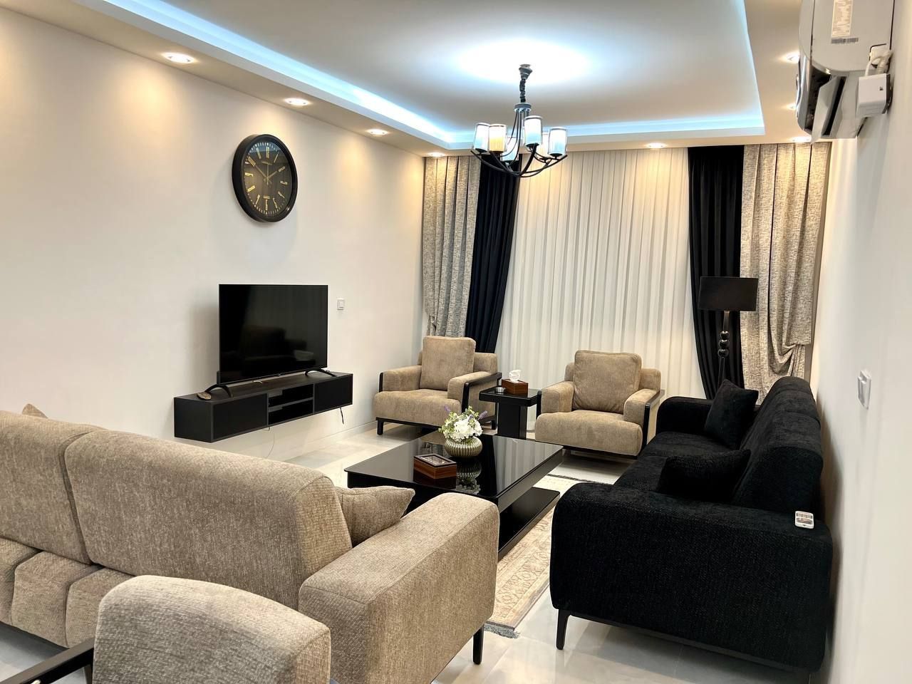 اجاره روزانه آپارتمان دو خواب گل نرگس - تهران
