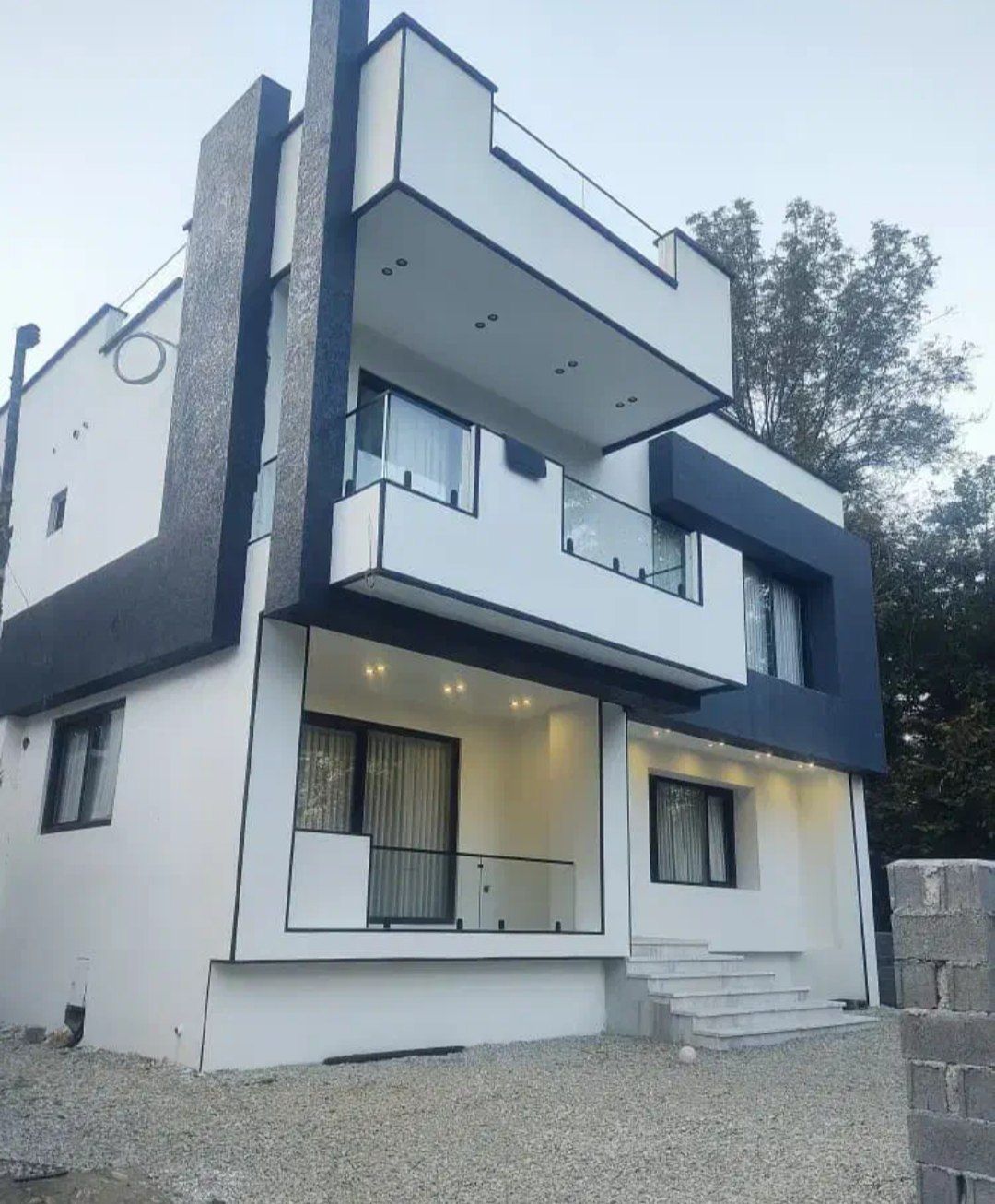 اجاره روزانه ویلا سه خواب استخردار پلاک اول جنگل - نوشهر
