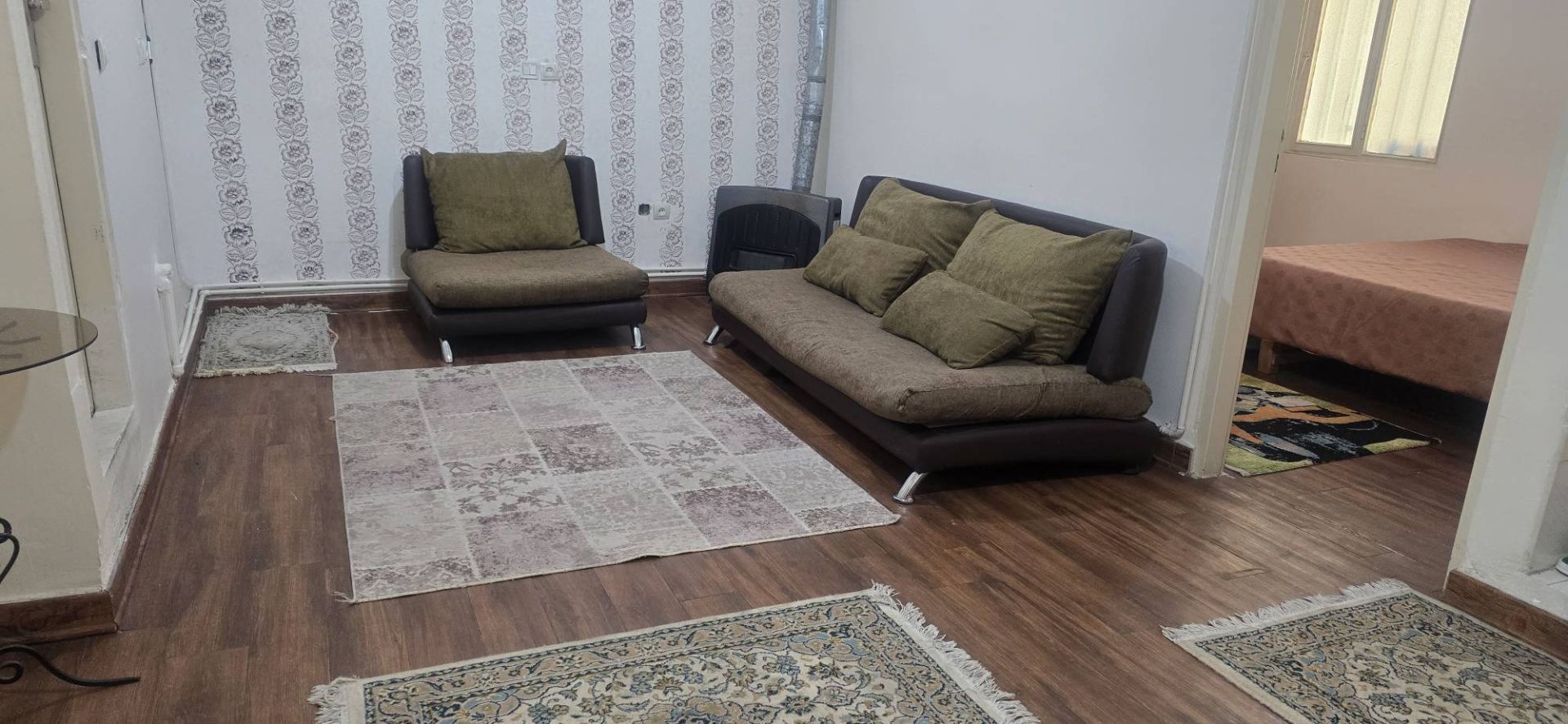 اجاره روزانه آپارتمان تک خواب جانا - کرج