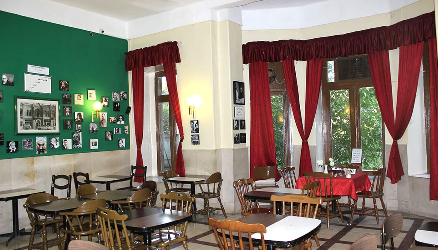 10تا از برترین رستوران و کافه های تهران که باید امتحان کنید!