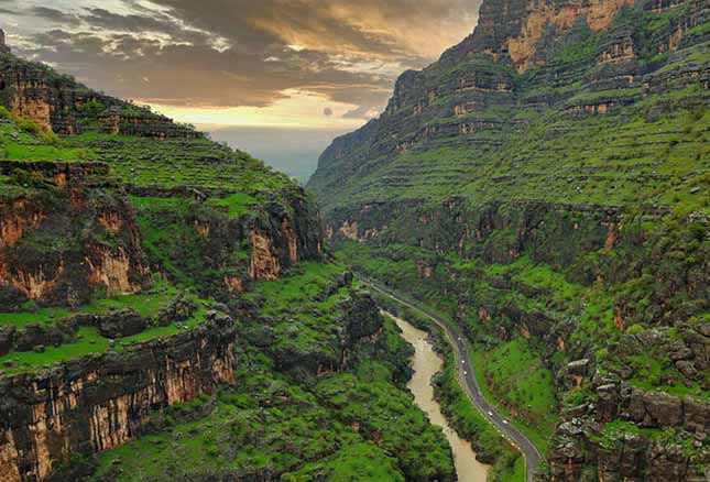 راهنمای جاذبه‌های طبیعت کردستان و مسیرهای اقامتی نزدیک