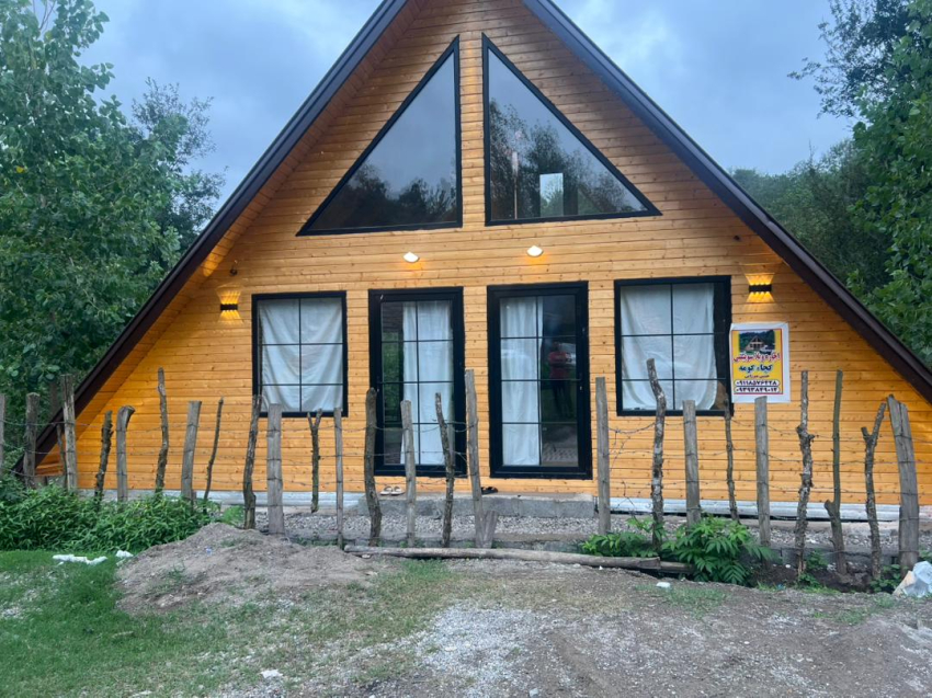 اجاره روزانه کلبه سوییسی دوبلکس تک خواب کچا کومه واحد دل کومه در رشت - رشت