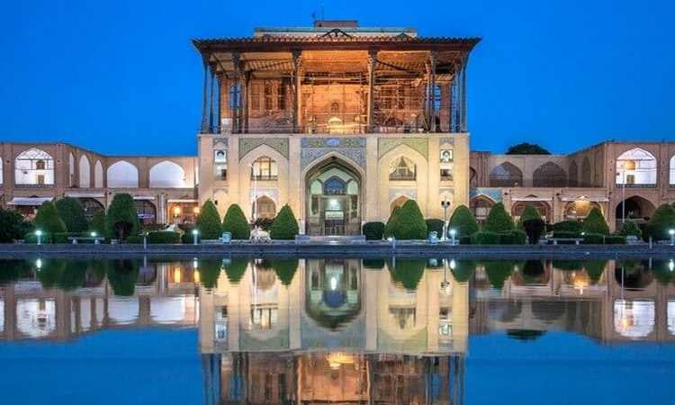 عمارت عالی قاپو