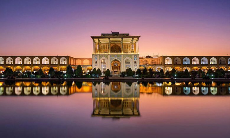 میدان نقشه جهان
