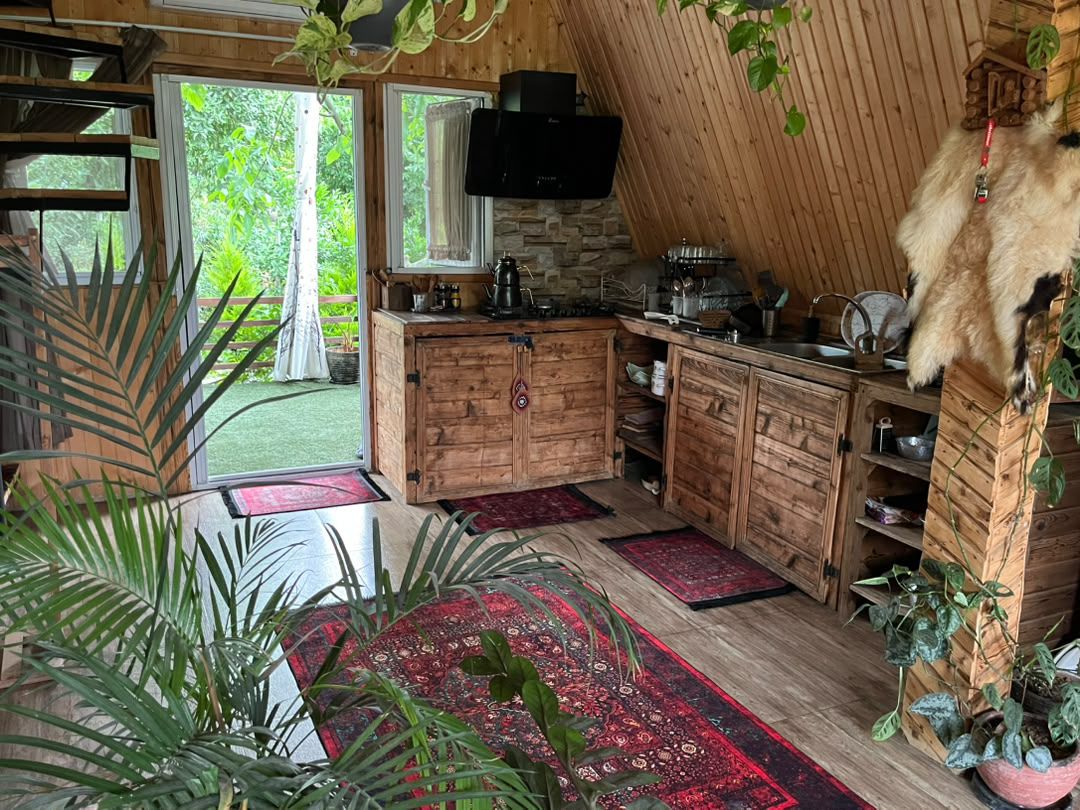 کلبه دوبلکس سوئیسی استخر و جکوزی دار ماسال - آشپزخانه
